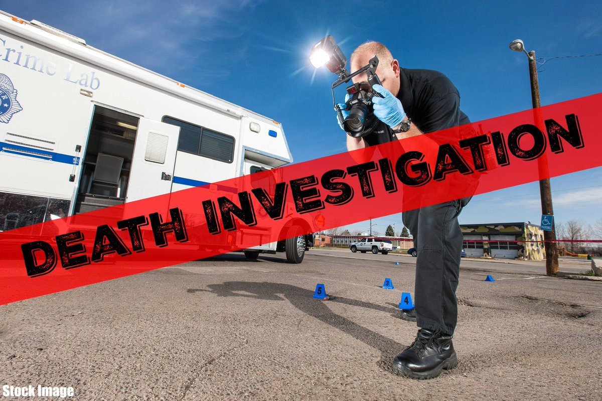 DenverPolice's tweet photo. #DPD Officers responded to the 1500 block of N Oneida St On a death investigation. An adult female was pronounced deceased. This is being investigated as a homicide. Anyone with information is asked to call Crime Stoppers, 720.913.STOP (7867) https://t.co/GJ03k20C88