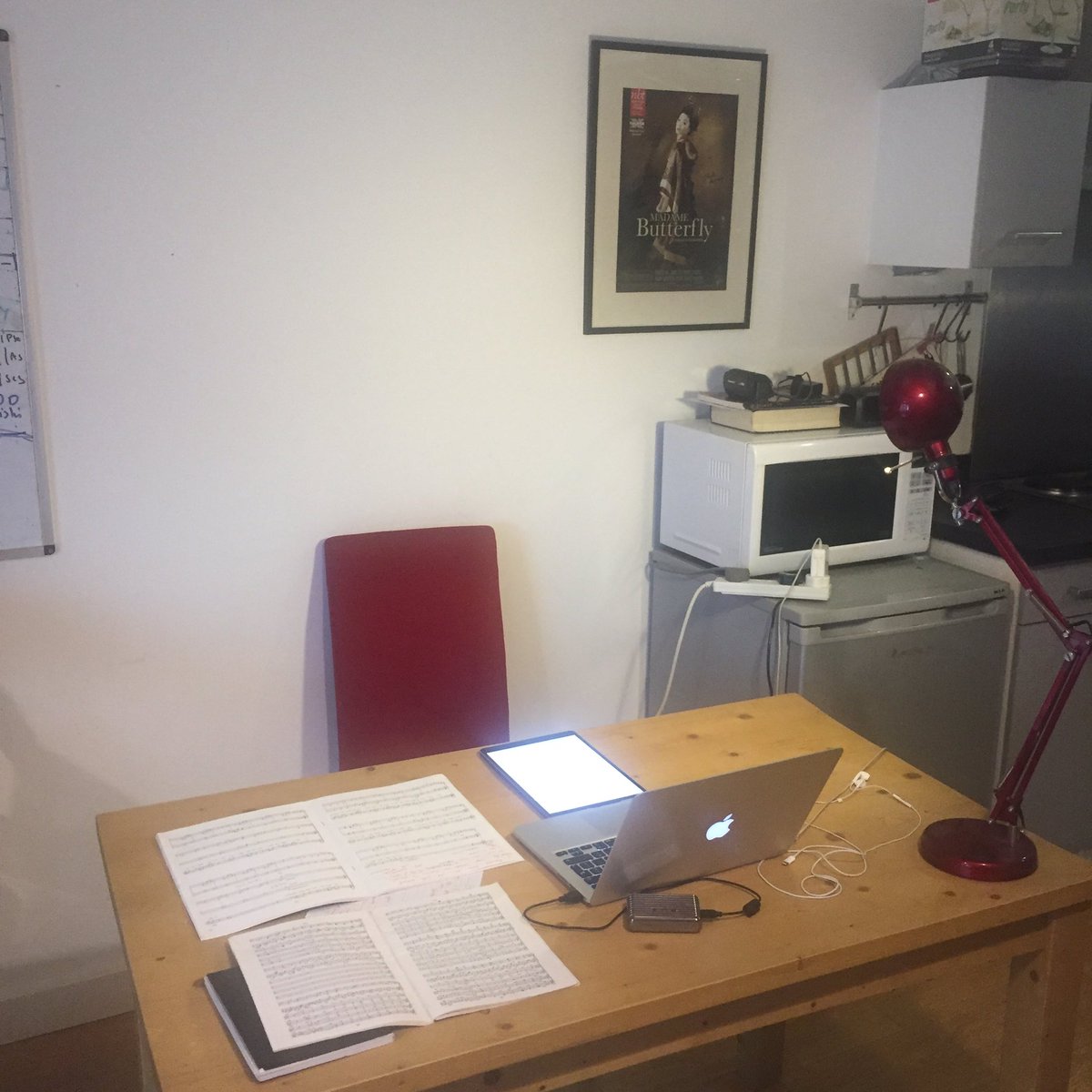 TomNewallMusic's tweet photo. 2/2 We have now had 15 online rehearsals working through the repertoire from our Summer Concert and tonight we’re ending our season with an informal sing-through online. 

Here are some photos from my conductors ‘podium’! #singing #conductor #choral #classical #salford https://t.co/KVyiYTaVjN