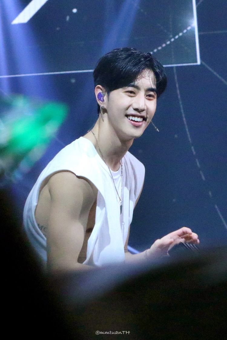 a thread of fan taken mark tuan pics