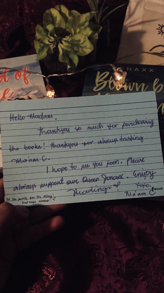 raoulrieghost's tweet photo. They’re home now. ⭐️ Thank you, @JOFAM_JonaxxFam! https://t.co/dSLAcaSoVm