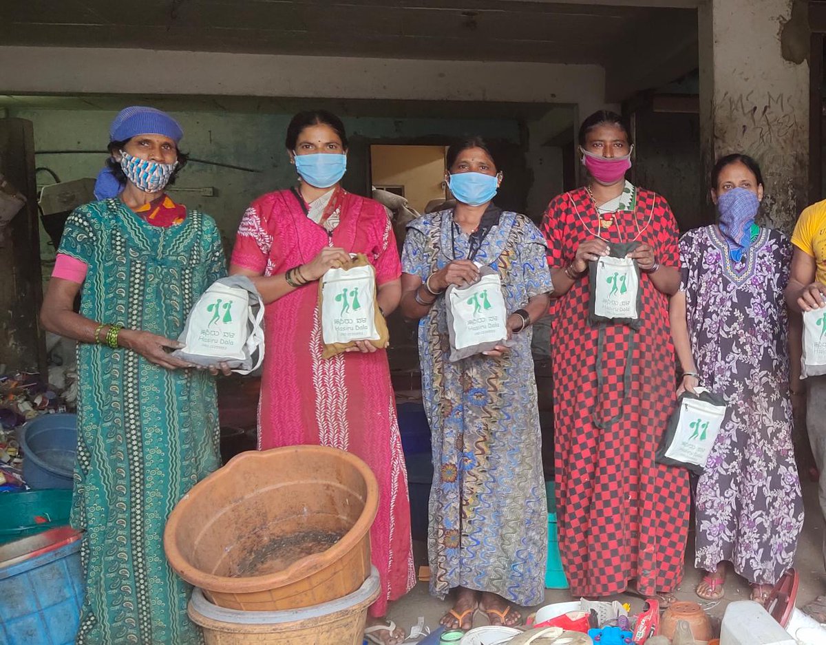 SalmaFahimIAS's tweet photo. With #HGML's CSR support @Hasiru_Dala has taken up Covid 19 awareness and mitigation programs for informal waste workers. They receive kits to stay safe and sanitised and are taught how to handle medical waste that most people are mindlessly discarding mixed with dry waste. https://t.co/LUTE0rWpMG