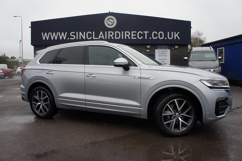 Sinclair_Direct's tweet image. Our forecourt is fully OPEN…even with the typically summer weather!From dynamic hatchbacks and roomy people carriers to spacious SUVs, you’re sure to find your next new car. And don’t forget our extensive online support - Search / Finance / Collect at sinclairdirect.co.uk/used-car-searc…