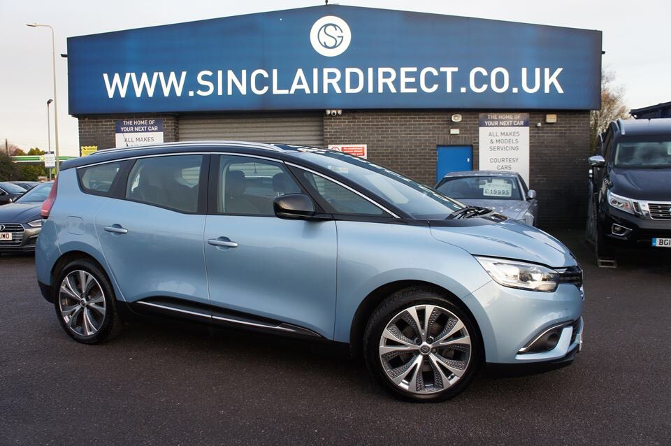 Sinclair_Direct's tweet image. Our forecourt is fully OPEN…even with the typically summer weather!From dynamic hatchbacks and roomy people carriers to spacious SUVs, you’re sure to find your next new car. And don’t forget our extensive online support - Search / Finance / Collect at sinclairdirect.co.uk/used-car-searc…