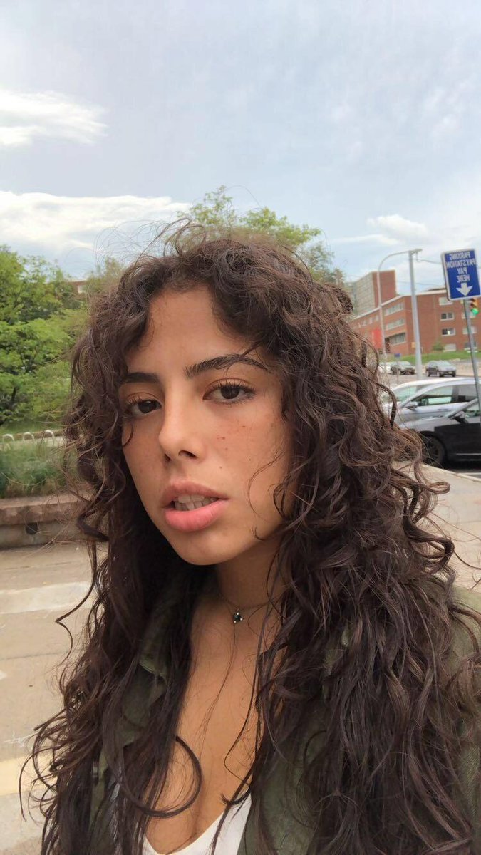 leukaemiauk's tweet photo. URGENT APPEAL! Alexis has Leukaemia &amp; needs a #stemcell  transplant to save her life. Give Alexis a shot at life - become a potential #stemcelldonor today 💕
https://t.co/TgkRc3klEp https://t.co/RLqUr03pUE https://t.co/yM5i1YP1AA https://t.co/o8758Tf0xa https://t.co/P0zWqukjDT