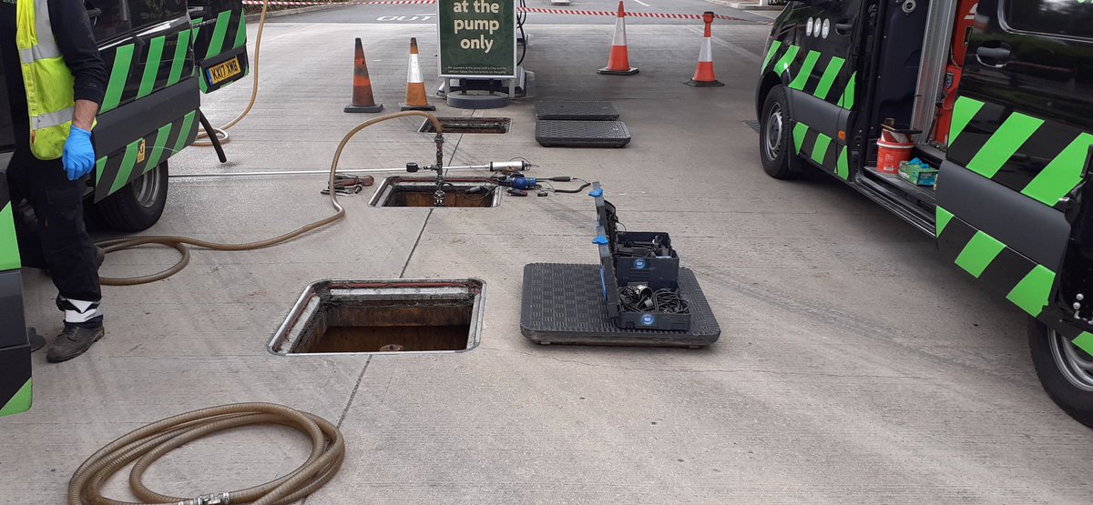 EurotankGroup's tweet photo. Time for a test! We have fully trained tank testers situated all over the UK using state of the art vacuum and pressure testing methods (dependent on most appropriate) utilising hydrophones and highly accurate compound digital gauges. #keepingyourfuelflowing https://t.co/Xmo5t3y7bf