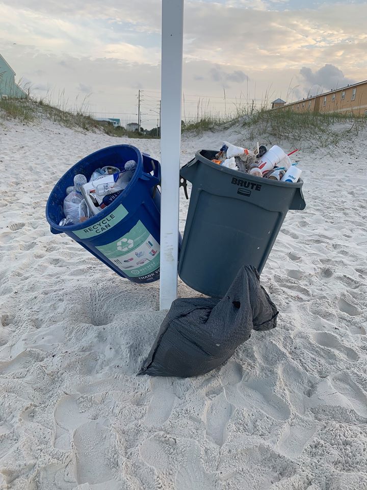 kabtweet's tweet photo. If beaches or parks are busy, chances are trash and recycling bins may be full. Don’t just pile up trash leaving it to spill over -- hold on to your items until you can get to a bin with room or bring them home. 📷: #KeepAlabamaBeautiful https://t.co/Fy5wgZ99JP #DoBeautifulThings https://t.co/WYbF0ZPgPK