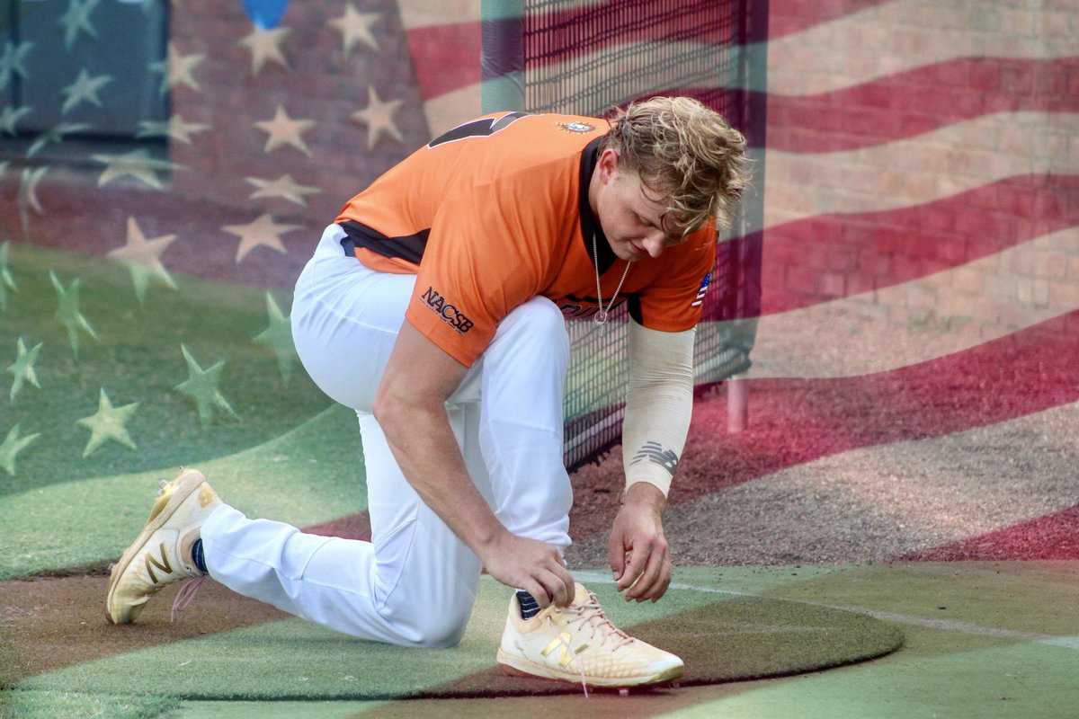 DeLandSuns's tweet photo. God bless the USA and baseball! βΎοΈ π΅πΊπΈ Happy 4th of July! #SunsOit https://t.co/e2qa4raTd5