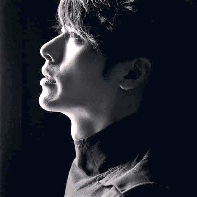 EdelweissPH_FC's tweet photo. Thank you for choosing the life of an actor. You have come a long way since your first appearance in a drama in 2003.

Happy 17th Debut Anniversary, Actor Hyun Bin!

#현빈의_빈나는_데뷔_17주년 https://t.co/64mbixlEIs