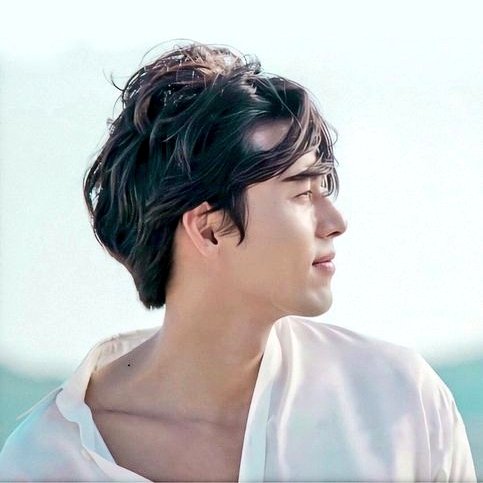 EdelweissPH_FC's tweet photo. Thank you for choosing the life of an actor. You have come a long way since your first appearance in a drama in 2003.

Happy 17th Debut Anniversary, Actor Hyun Bin!

#현빈의_빈나는_데뷔_17주년 https://t.co/64mbixlEIs