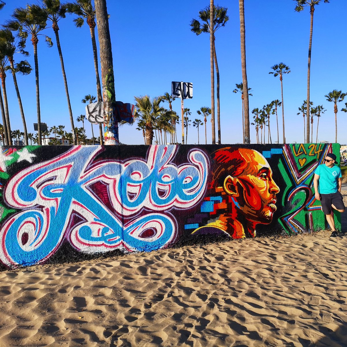 be_dubl's tweet photo. To all my 🇺🇸🇺🇸 friends around the 🌍🌎🌏. Happy 4th of July 🎉🎉🎉😉😉

 #Happy4thofJuly #Happy4thJuly #California #la #venicebeach #tweet https://t.co/21eeMQfc1s
