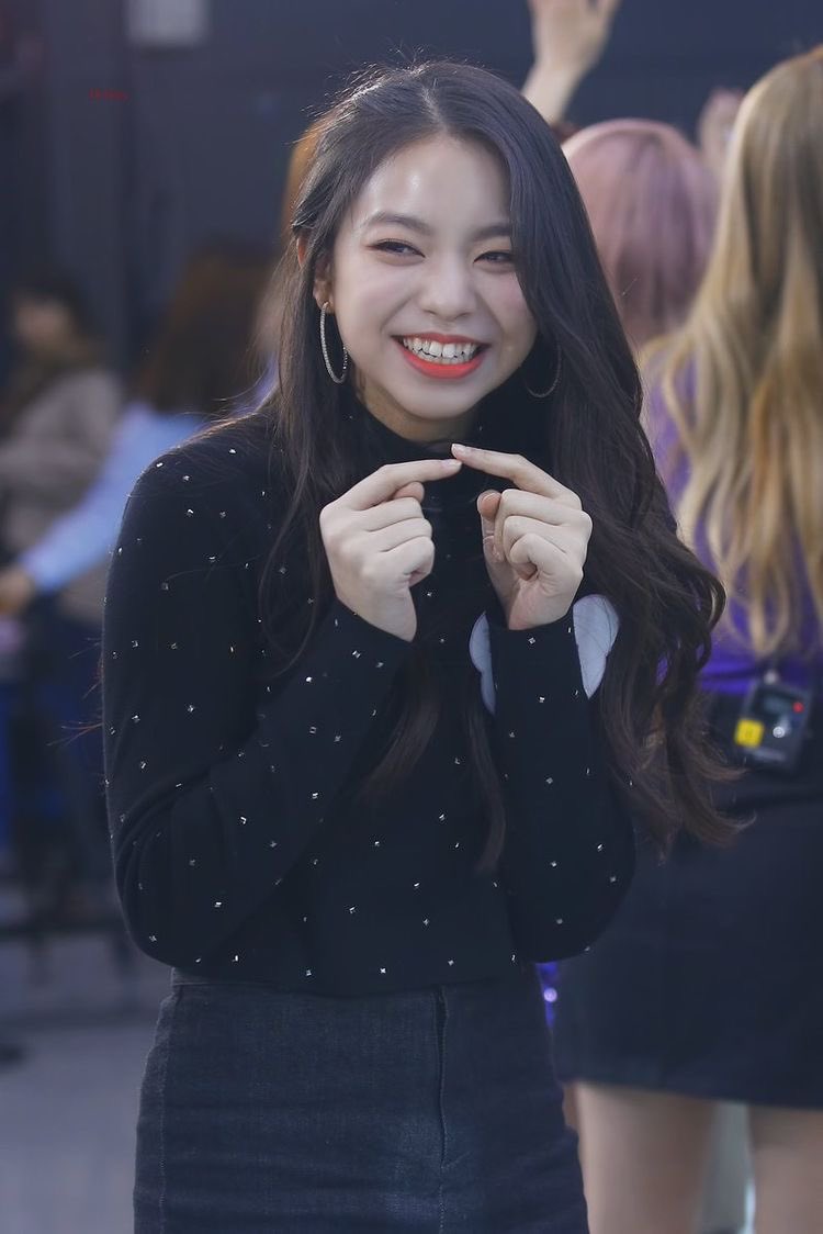 diorbeom's tweet photo. Happy birthday to the sweetest girl ever🥺 i miss you baby! happy birthday! ❤️
#HappyLinLinDay ✨ https://t.co/aRtdQWNbhT