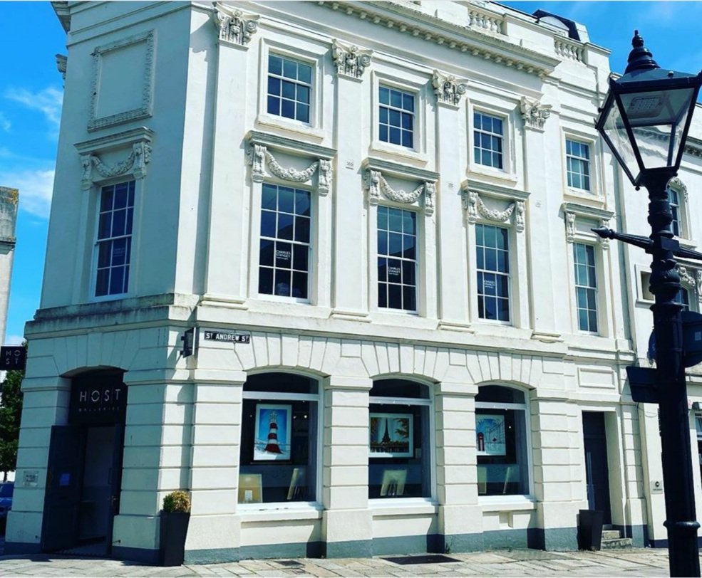 Creative_Neon's tweet photo. LOVE &amp; PRIDE now at HOST GALLERY Plymouth.
@hostgalleries 
#PRIDE2020 #courty #neonart 
Hittin UK Norf &amp; Sarf 😉 https://t.co/87D4nI4euc