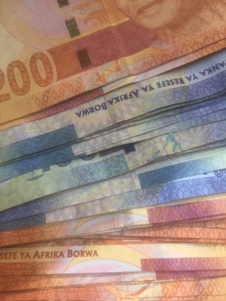 GiftingWhatsapp's tweet photo. *NEW WHATSAPP GIFTING GROUP*

🔴 Trustworthy and serious people only.
🔴 R100 x 6 = R600
🔴 The money rotates within the group.

New group starting at 18:00 today! 

Come secure your spot in the top 5🥳

https://t.co/Ha2wcLcon9…

 #WhatsappGifting https://t.co/f3f0Gw0ezx