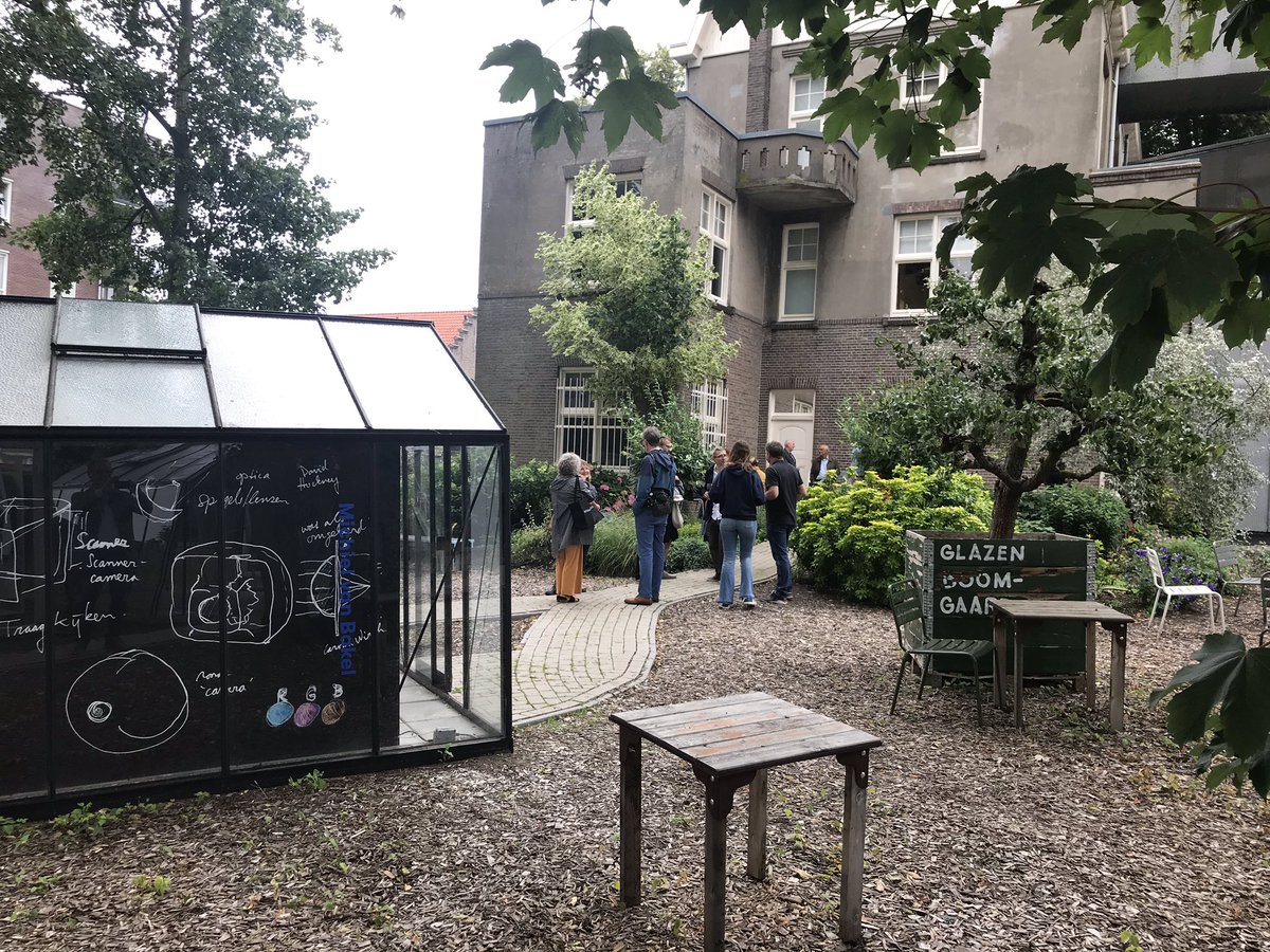 keppel_chris's tweet photo. Net de nieuwe expositie bezocht in het Leerdamse glasmuseum iets waar Leerdam trots op is. Als hoofd sponsor dragen wij als Rabobank daar graag een steentje aan bij https://t.co/MGhcWEEg2V