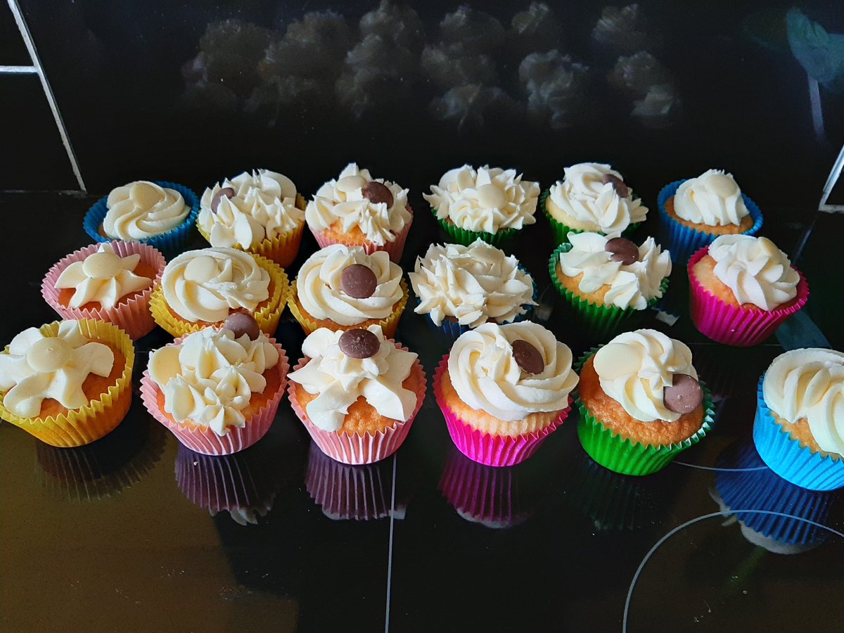 annturner103's tweet photo. Millie was loose in the kitchen, but certainly worth it. Lovely gluten free cupcakes! @argoed_DT #juvela #coeliac #glutenfree https://t.co/AFa1OJcvqZ