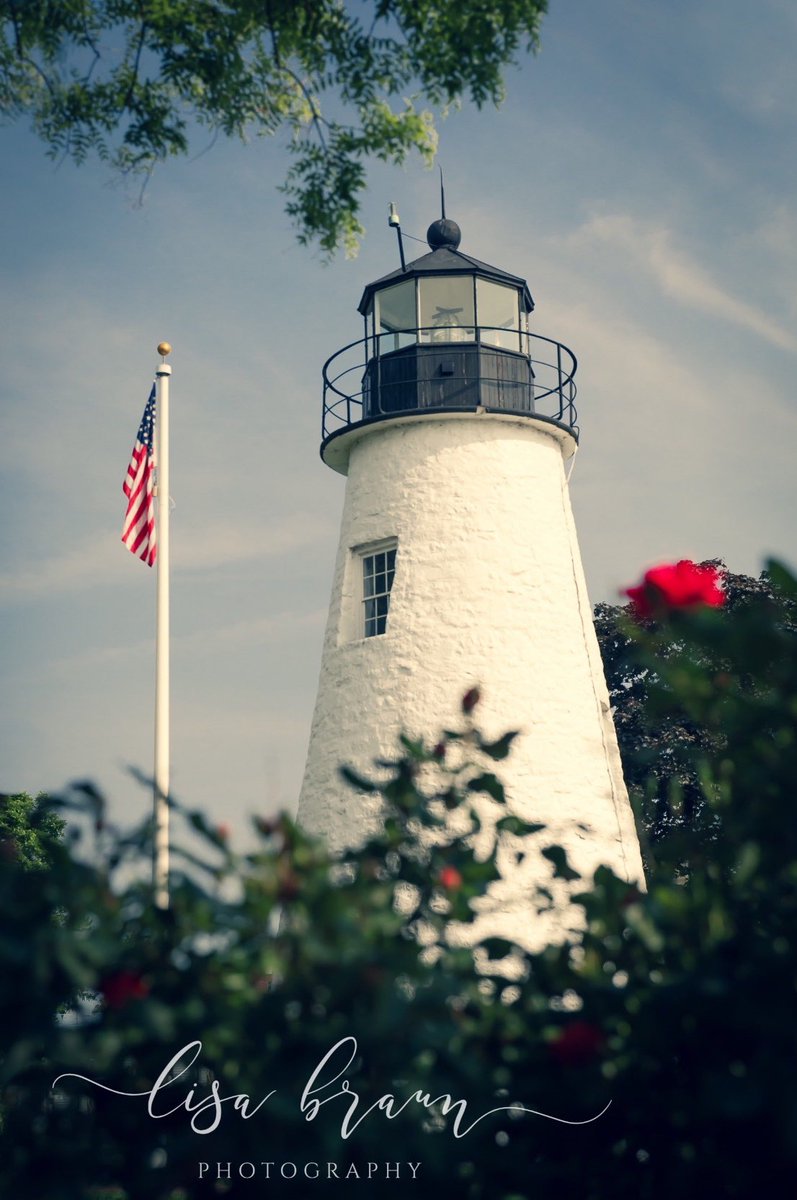 lisabraun98's tweet photo. Happy Birthday America! πΊπΈ #4thofJuly2020 #harfordcounty #havredegrace #concordpointlighthouse https://t.co/n5Sf57FhCQ