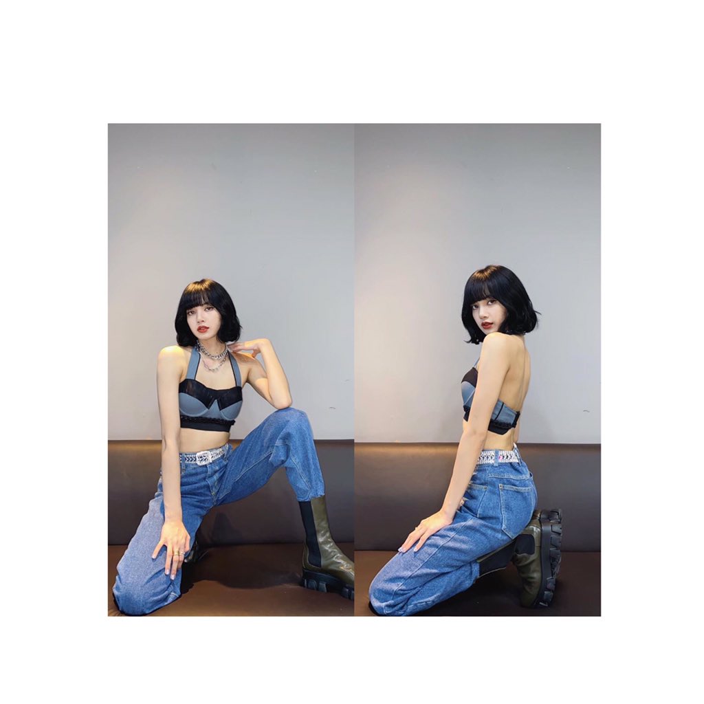linjokbal's tweet photo. jennie,rosé and jisoo serving us pictures with a pink background and not a full body pic.

meanwhile, lisa: https://t.co/CYd8jpbqJa