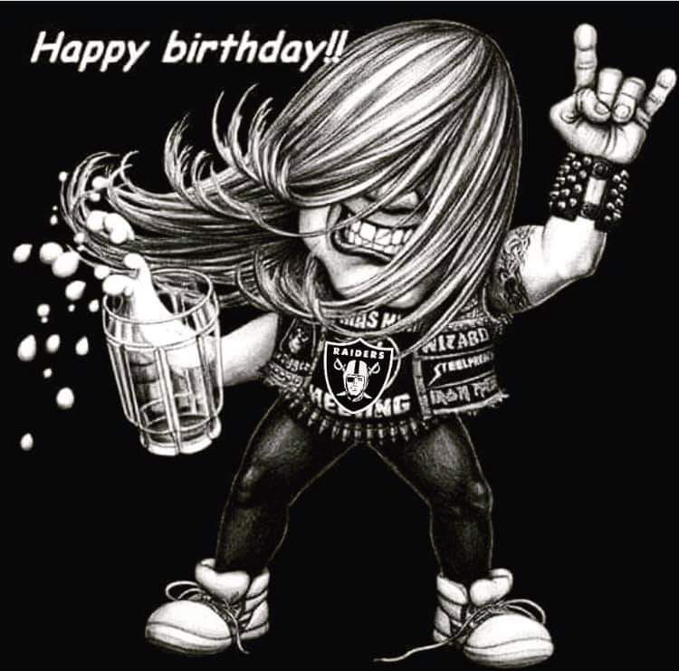 AnthonyReddin13's tweet photo. @harryburks4 Today we drink in honor of AD!Rrrrrrrraaaaiderrrrrsssss!!!🤘😎🤘 #RIPAlDavis #RAIDERNATION https://t.co/hvPkCv62KW