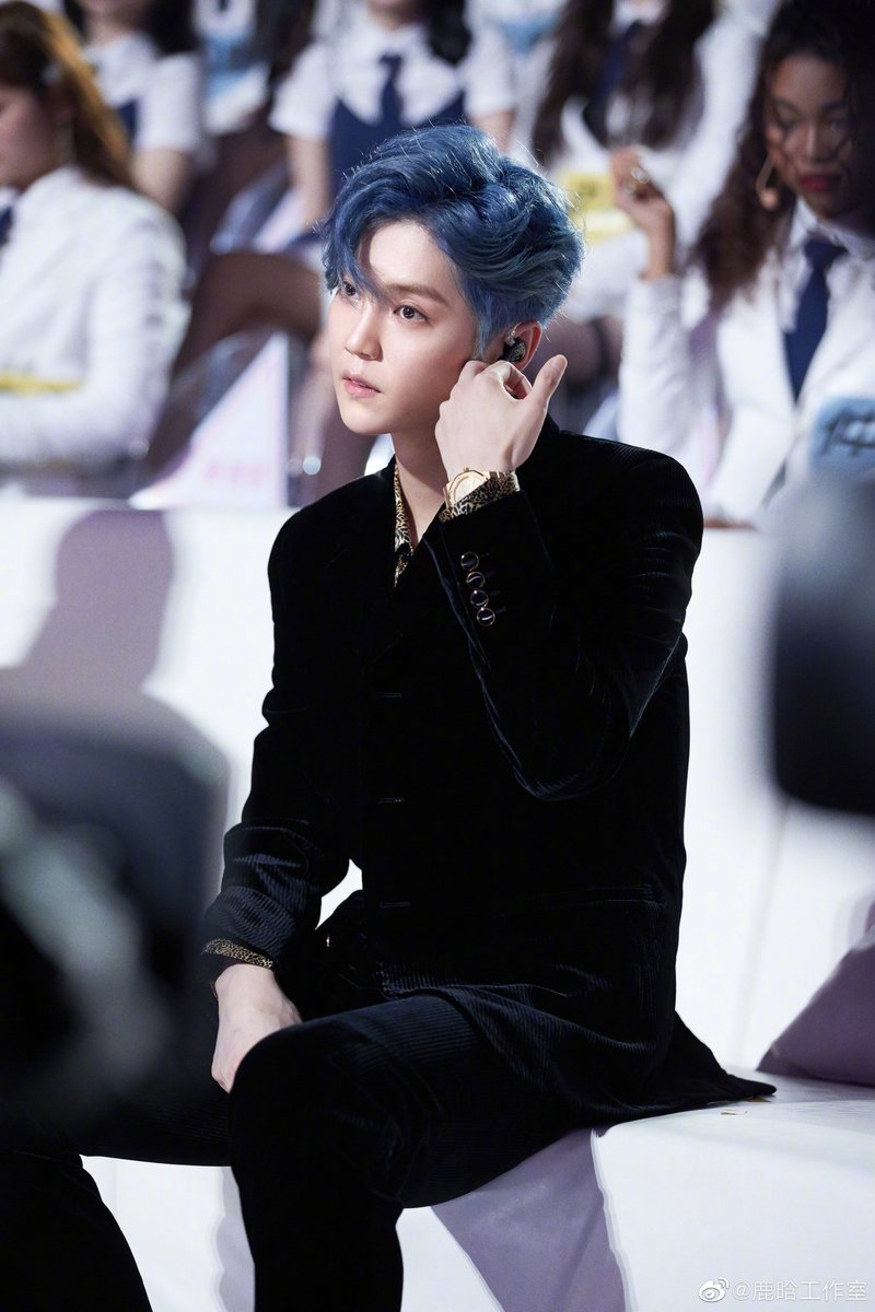 Luhan (EXO) profile, age \u0026 facts (2026 updated) | kpopping, image size:800x1200