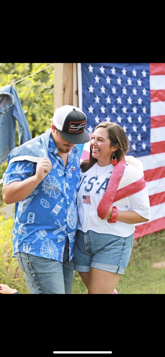AmberlyDickersn's tweet photo. I love you and America so much ❤️🤍💙 https://t.co/d4Qfbxqjtl