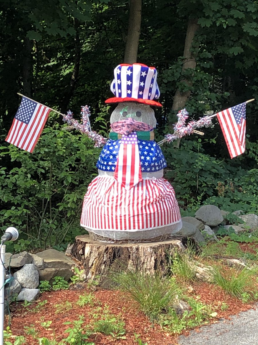 patrickecook's tweet photo. The crowds were smaller but the #EStreeters wanted to carry on the John Carson #FourthofJuly #running tradition in #Chelmsford @AndrewCooker @BenNicholson78 @cborges_2004 https://t.co/nqmhrOFVP0