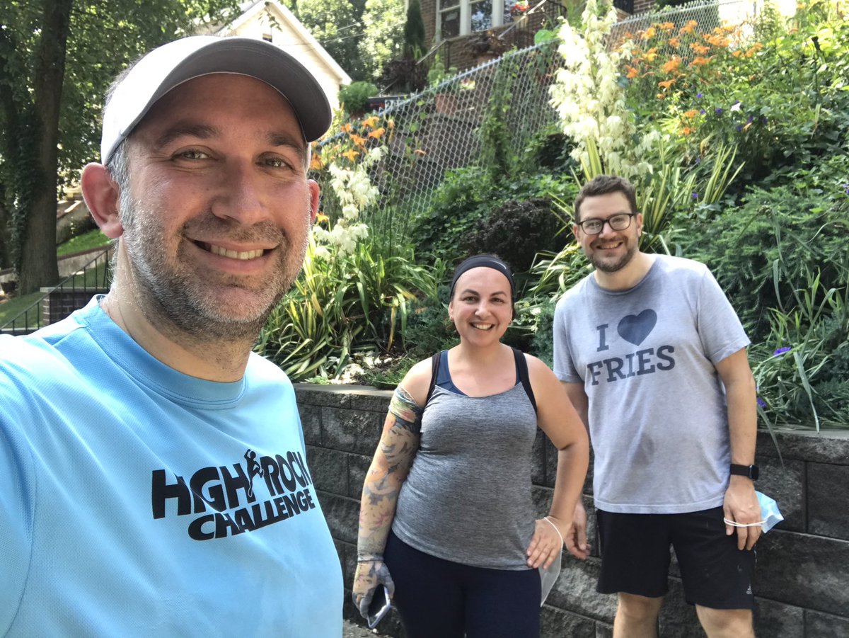 mikeschnall's tweet photo. Run and done! @statenislandrun’s Staten Island #Firecracker5k - 4th of July Virtual Run &amp; Walk with my running buddies @CarrieEllman and #KenLarsen! #StatenIslandRunning https://t.co/Yp0gU0Kwvw