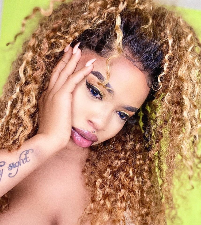 EnowDigital's tweet photo. #QueenMimba @IsBlancheBailly vos Souhait Excellent Weekend 😘
Keep streaming #Depenser 👉 https://t.co/KN7IL88WV9
-------------------
eNow Digital: Buy or Sell Music Singles, Music EPs, Music Albums, Event Tickets, eMagazines, eBooks etc Online and Pay with MTN Mobile Money https://t.co/rE5RJ0tOjh