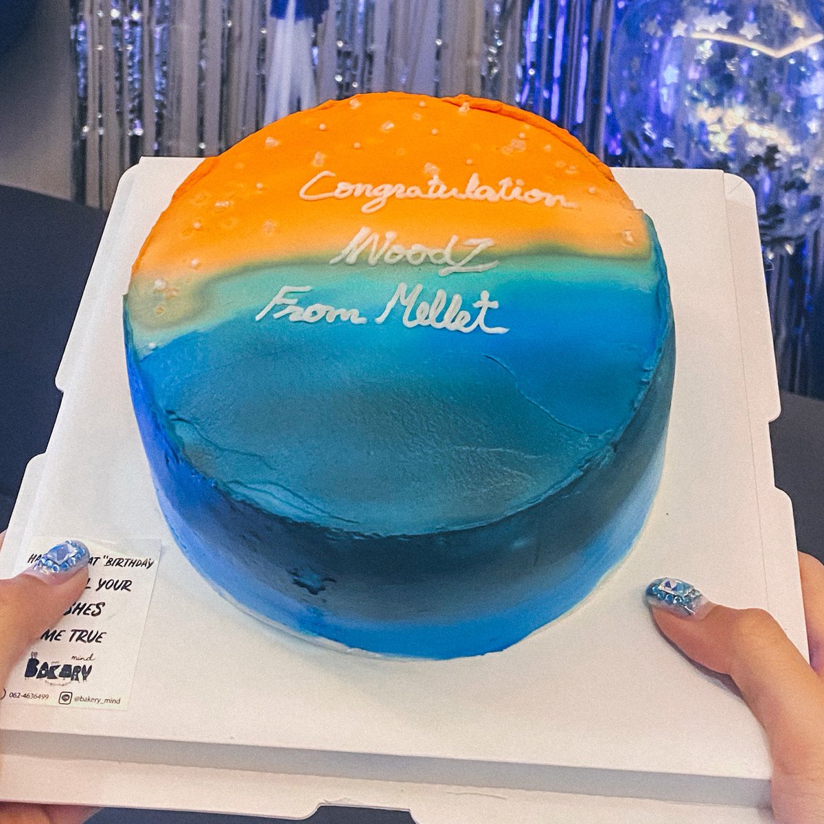 mellymellet's tweet photo. Congraturations for @_chowoodz 
영원히 사랑해요 항상 응원해 줄게요 🧡💙 https://t.co/yWzPf6P7td