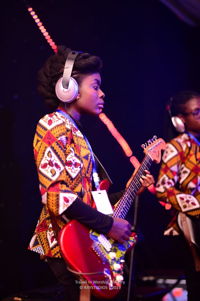 travailersTIWM's tweet photo. Our Lady guitarist #Travailer Mary Dame 
Watch her in action in this video

https://t.co/qM80xc0WPX

Dont forget to subscribe to our channel

#femaleband #girls Auditor General #theperfectpicture10yearslater #3NewsGH #JayFoundation #EMYAfrica20 Waakye Official Video #TheDayShow https://t.co/LHM1t3cc9q