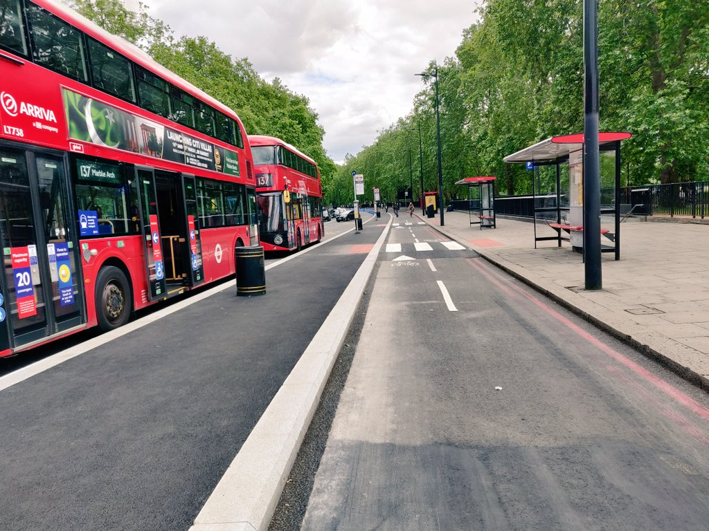 Joining us,  @NHSHomerton &  @NHSBartsHealth + Central Government are calling for immediate action to enable more cycling & walking. We would like to see:· new low traffic neighbourhoods throughout  #Hackney· protected space (cycle tracks) & widened footways on main roads. 4/6
