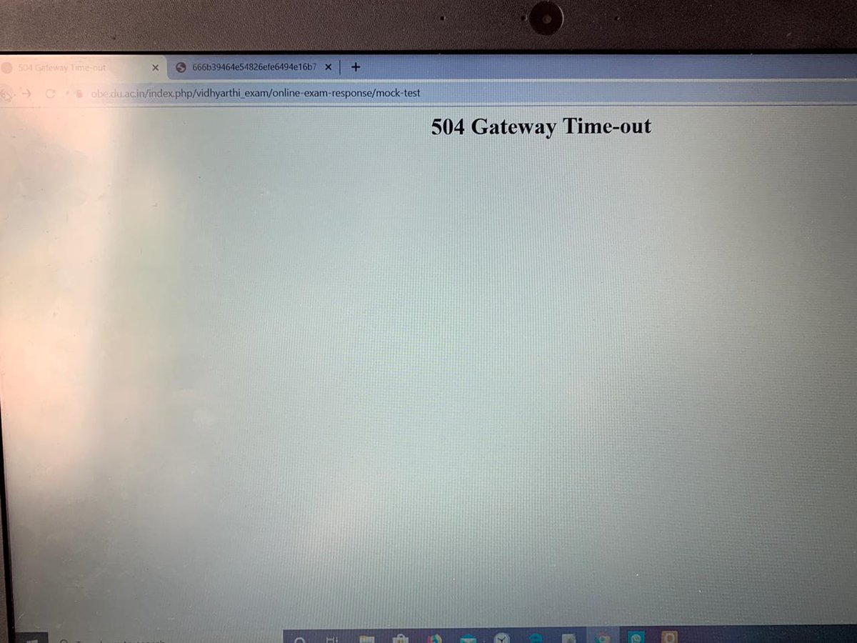 SanyaAr27's tweet photo. A crashed DU site is not something rare. This is what we get after months of anxiety and stress. If this is your answer to The Final Year examinations then please stop with this. I would seriously like to graduate DU. 
#DuAgainstOnlineExam #ScrapOnlineOBE #delhiuniversity https://t.co/2PcDozatn4