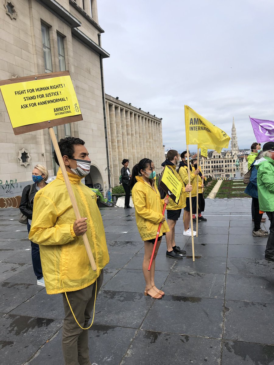 amnestybe's tweet photo. 150 représentant-es de mvts associatifs et ONG pour une nouvelle normalité.
🤔 ?
🌎 une planète saine
💸 une économie qui place l'homme et la planète au premier plan
♻️ des solutions durables pour tous
☮️ l'égalité des droits
👭 la solidarité mondiale
#UnitedForANewNormal 💚 https://t.co/WHssF8n7A1
