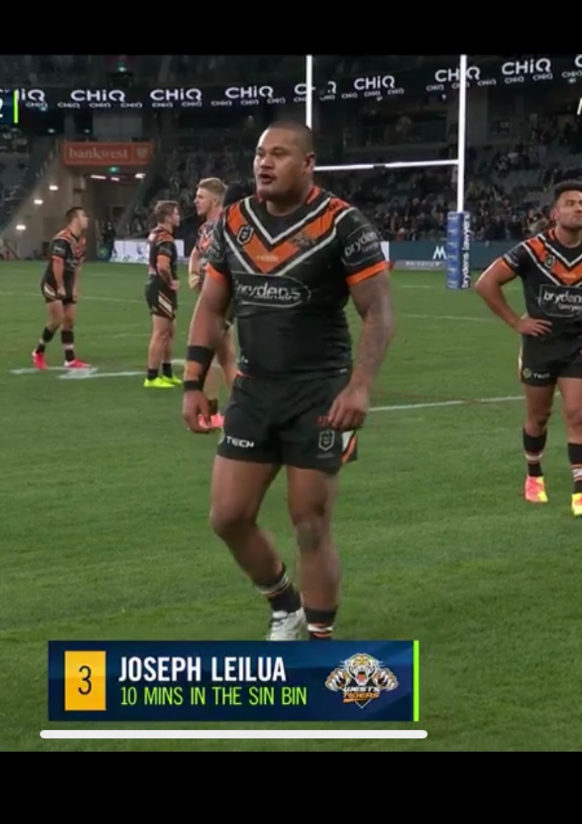 Who’s the dumbest centre in the comp?

“ You're looking at him”

#NRLTigersPanthers