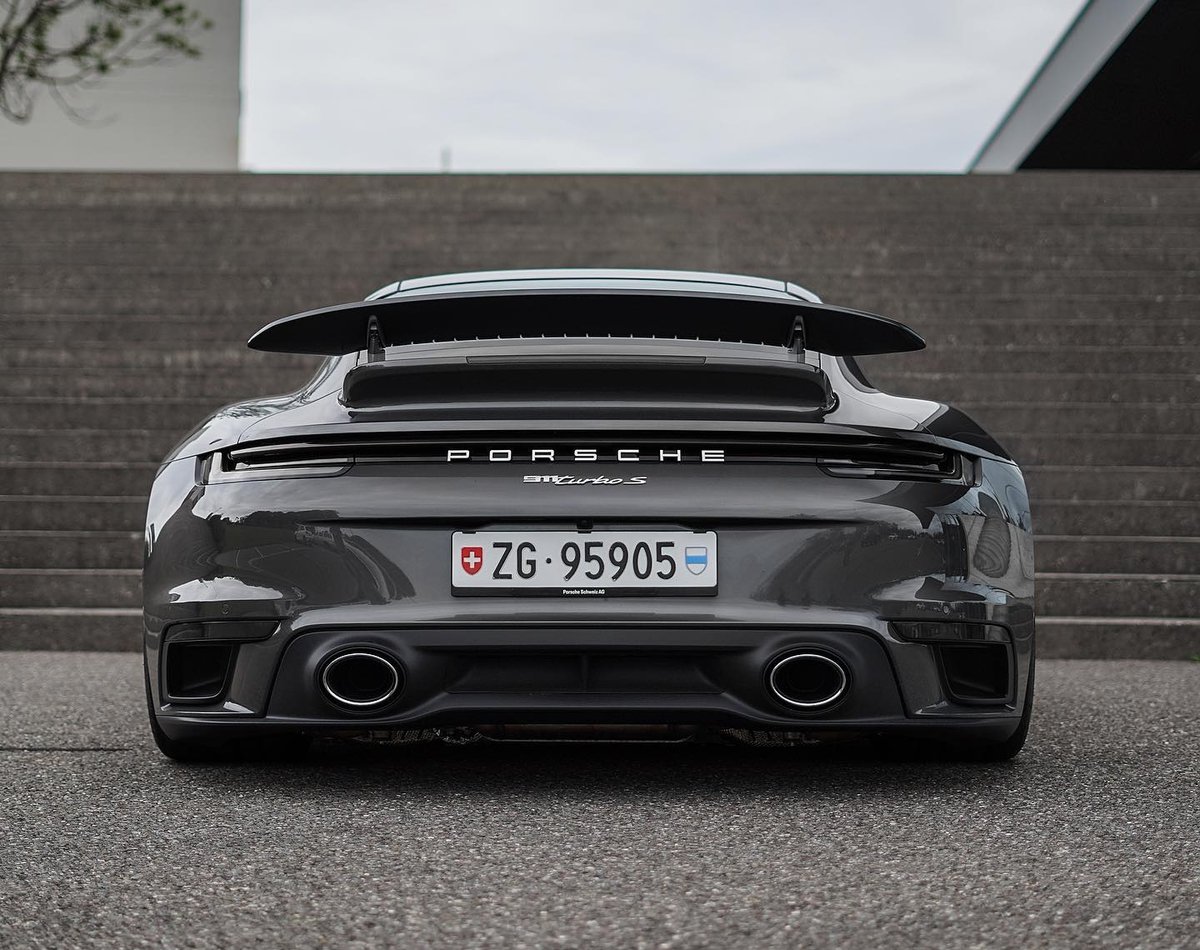WorldWideCarsTM's tweet photo. Porsche 911 Turbo S 👌🏼 https://t.co/7DaZsAw2X8