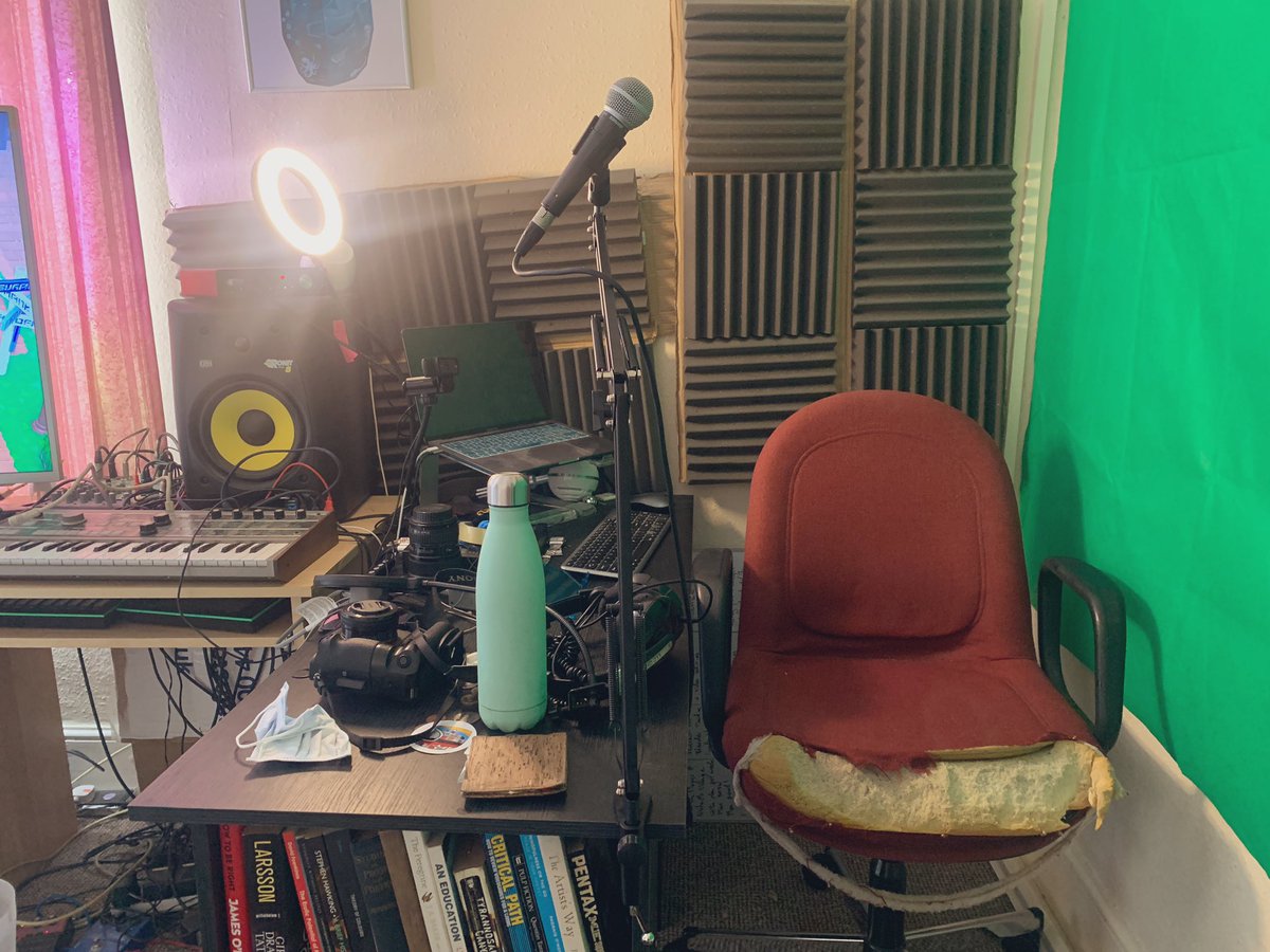 NateAndDestroy's tweet photo. Got a major upgrade to my #gamercorner ™ thanks to a neighbour chucking a chair out! 
The dog was already there, but she seems happier as well https://t.co/F1JYuqsPvt