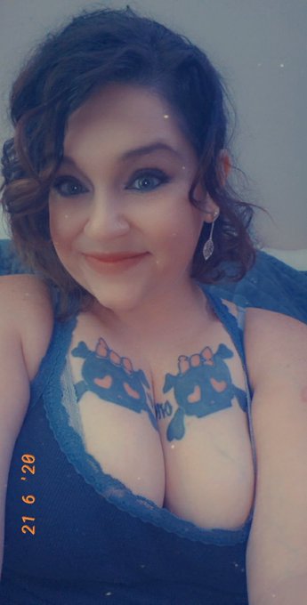 I am live on streamate!! https://t.co/g86suipu7q https://t.co/hP9DmVLZUf