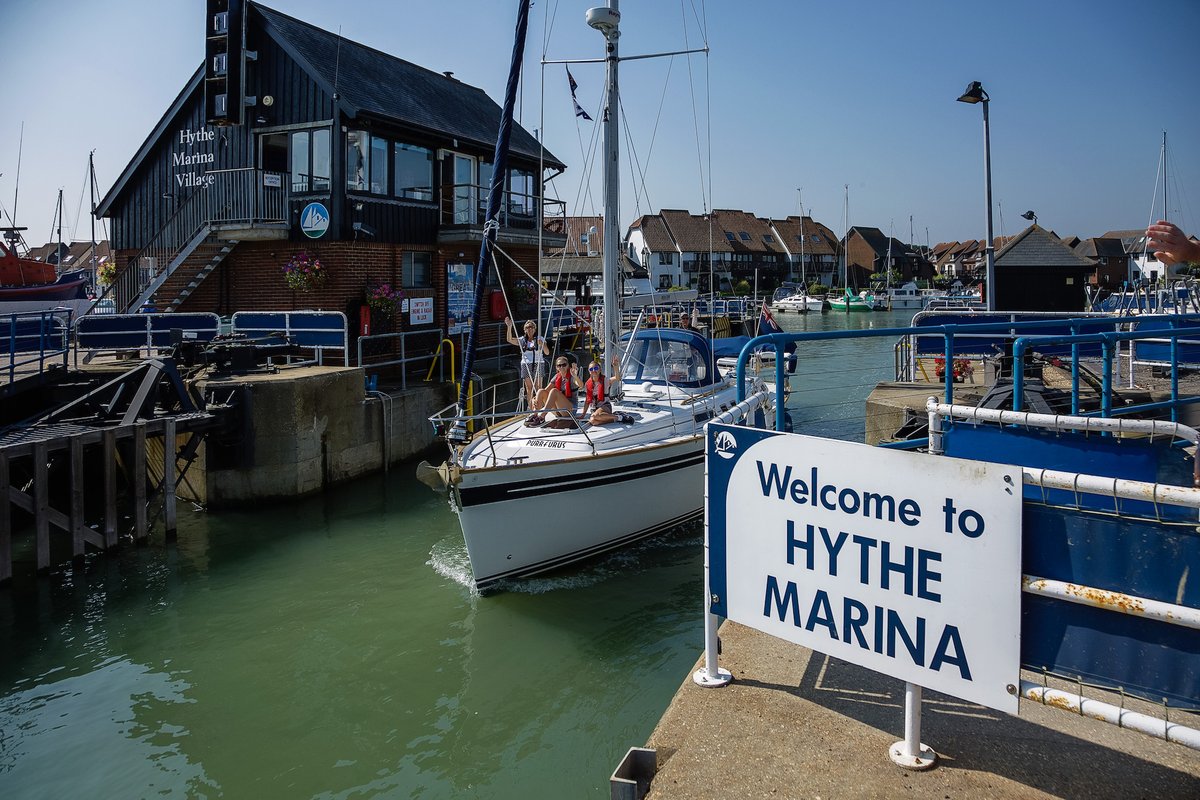 getsavvynavvy's tweet image. GREAT news for all of our UK sailors! 🙌  Overnight stays on boats are now permitted from Saturday 4th July. We hope you all start enjoying some much needed time out on the water! ow.ly/euzQ50AlsX1

#savvynavvy #NavigationMadeEasy #marina #yachting #cruising #boating