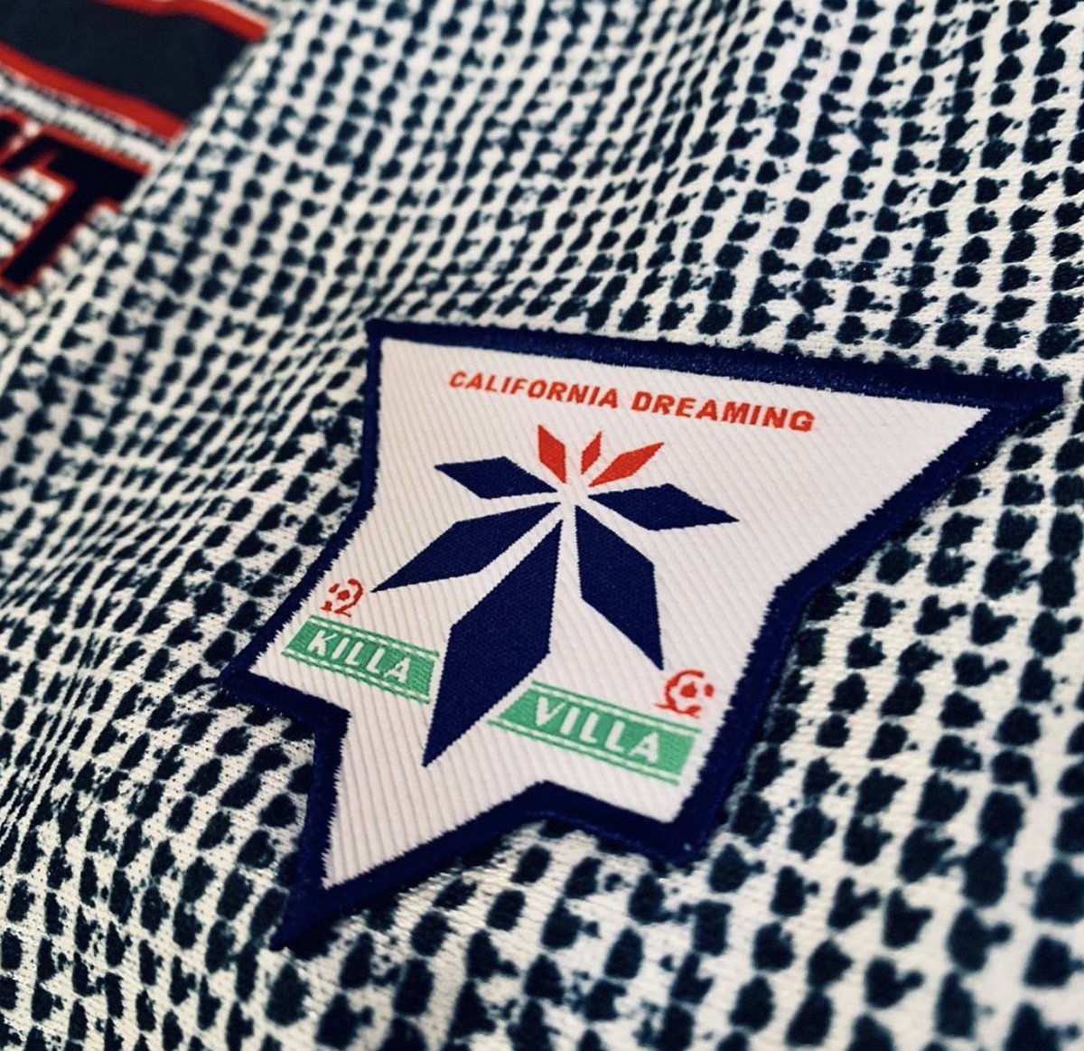 kitcyclopedia's tweet photo. Fatal 4-Way: Killa Villa x Umbro x Man Utd x Tupac ✊🏾 #kitcyclopedia #kitcyclopediakillavilla #killavilla https://t.co/mVh3mxTz8k