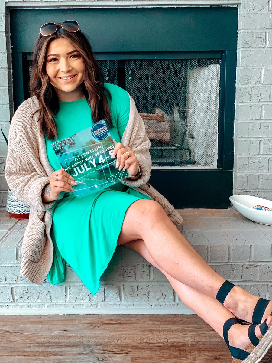 Our office may be closed this weekend, but you are still able to take a virtual tour or sign for a low 2X2/3X3 rate at lakeviewatmarketdistrict.com!🤩 For any additional questions or deats, please DM us!!📲 Have a great weekend!! #lakeviewmd