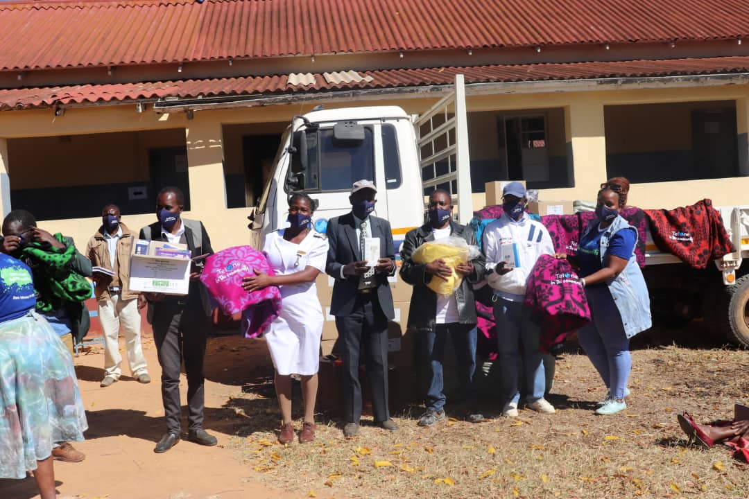 TelOneZW's tweet photo. 1. Further to the $10mil donation towards the COVID 19 fight at major referral hospitals,TelOne this weekend took the fight to the rural communities starting with Makoni District. #TelOneintheCommunity #TogetherwecanbeatCovid19 https://t.co/K01IqeeXhW