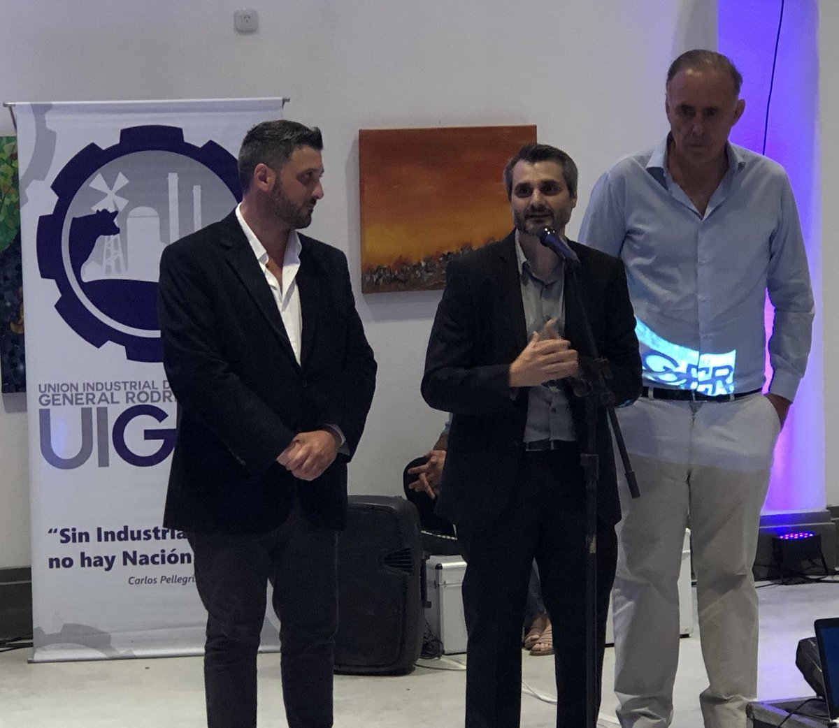 juancito_Fera's tweet photo. Hoy se cumple un año que asumí la responsabilidad de la Presidencia de @uigerok.
Mis palabras fueron "Trabajaremos por el desarrollo de la Industria Nacional, fortaleciendo la Responsabilidad Social"
Los Industriales de @municipalidadgr cumplimos!!
Somos un Gran Equipo!! https://t.co/DnLUaqW4qV