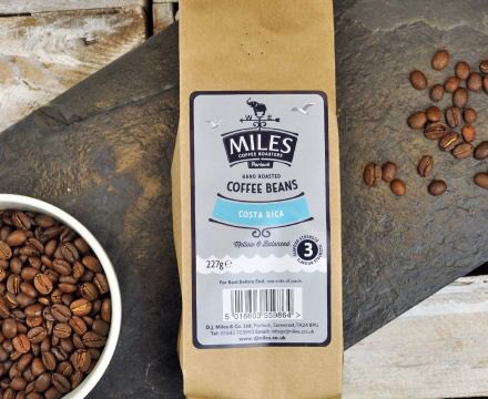 farmshopfoods's tweet photo. Morning Coffee ☕️, Afternoon Tea ☕️, what ever your choice is, we have it covered, @roastworks_coffee_co @MilesTeaCoffee 
@clipperteas find out more 👉
https://t.co/AKNW7BrnLj ,Free UK wide delivery on all orders.
#coffee #tea #nespresso #barista #beans #ground #farmshop #foodie https://t.co/mPeMTG9qbI