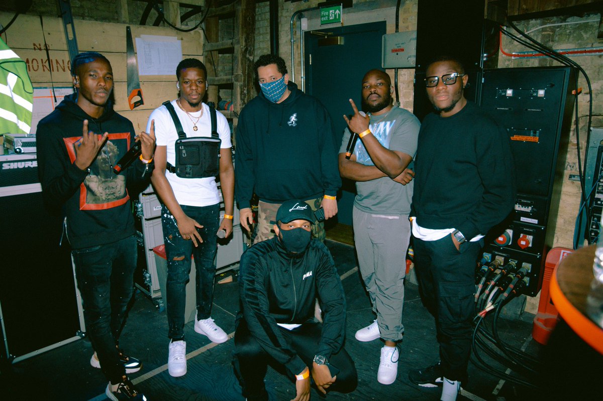 KeysThePrince's tweet photo. @WirelessFest at 5.23pm with the legendary @DJSemtex ... oh yeah I brought some friends with me. Download the @melodyvirtual app 📸 @jdshotyou https://t.co/EISE2ozrOu