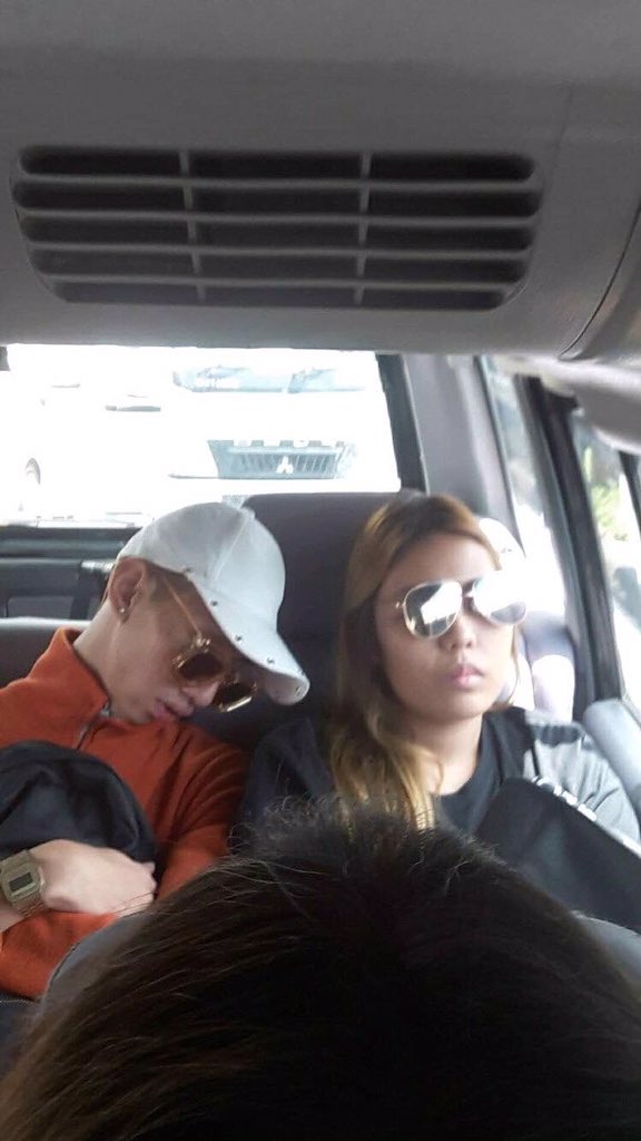 karlfmarcelo's tweet photo. “malayo aking tingin ngunit ako ay borlogs” #SleepingHacks @lyevoentihse https://t.co/SiLDBa1fUe