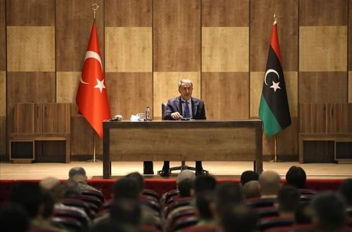 patoln1's tweet photo. @USAEmbassyLibya يقولون دعم تركي وهو غزو قام النانو بمشاعدة نرطيا ضد جيشنا الليبي ليقوم وزير الدفاع التركي بتكريم الجيش التركي نهارا جهارا والذي كان يقاتل جيشنا الليبي ألا ينظر الناتو تواجدهم وقتالهم ضد جيشنا في أرضه أما أن الناتو أنشا لتدمير الشعوب والدول وجعل إرهابييها مسؤولين https://t.co/TaRUqFhxYp