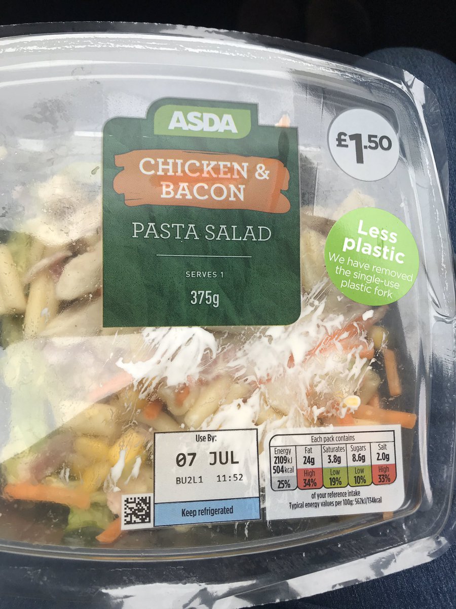 skatingbabe1983's tweet photo. @AsdaServiceTeam Asda you have ruined our anniversary!! No fork!! How am I meant to eat my salad!! What makes it worst is the fact that where the fork use to be, is still there!! You could make two plastic forks from all that plastic!! https://t.co/JV2xd677XL