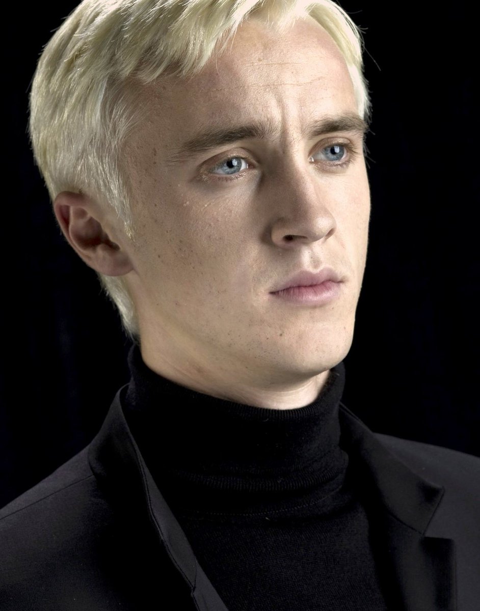 DeathlyHSquad_P's tweet photo. ━ 『 𝐁𝐔𝐒𝐐𝐔𝐄𝐃𝐀 』

     ❝ @DeathlyHSquad 𝓽𝓮 𝓮𝓼𝓽𝓪 𝓫𝓾𝓼𝓬𝓪𝓷𝓭𝓸 ❞

  ❑ DRACO MALFOY
   ❑ Actividad semanal
    ❑ 8vo. Año
     ❑ Pj Canon https://t.co/GBZvwgywHU