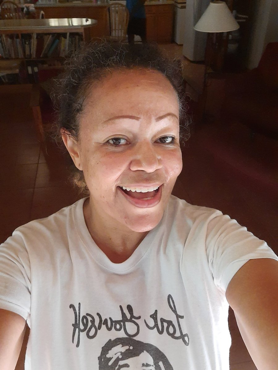 KellyKatharin's tweet photo. Made it home just in time
#runnerstrots iykyk
#SaturdayMorning #hillsandvalleys #sweat #intervalsprints again #over50 #strong #fattofit https://t.co/AOzV566DuH