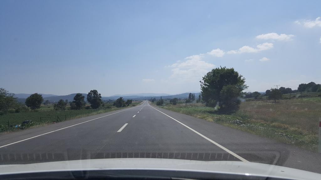 yozen69's tweet photo. D555 de oldugumuz  doģrurudur....
Has Yol 

@KarayollariGM 
@yenice_ibaykal 
@avci616 https://t.co/ECJtEhHn2Y