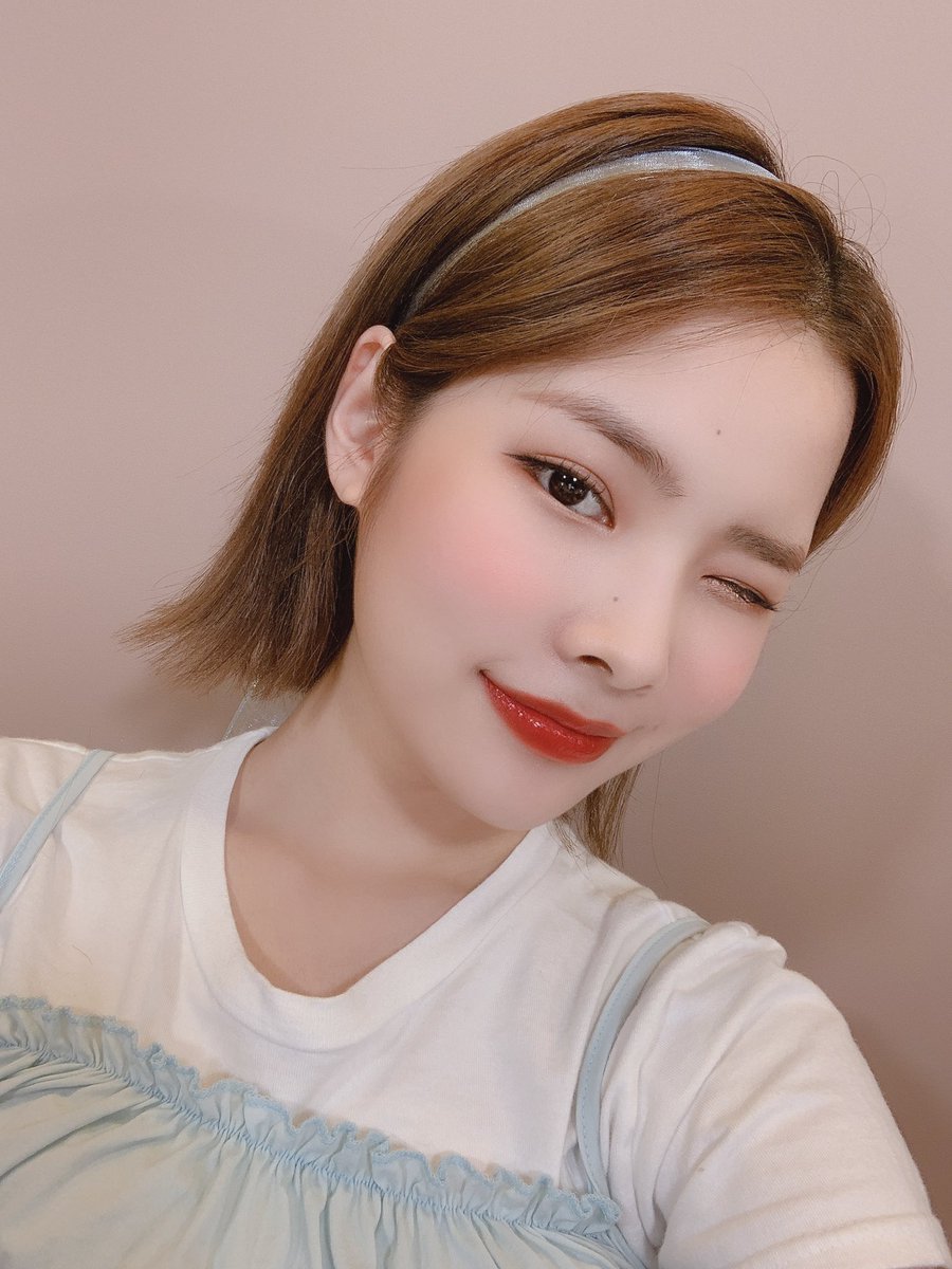WekiMeki's tweet photo. 키링 ♡ 
오늘도 영통회 즐거웠어요 😝
#내일도_만나요👍🥰 #🦄 https://t.co/zmlhZnDuKl